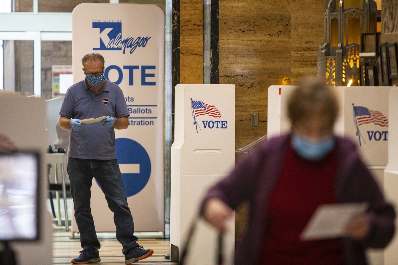 Group works to bring ranked choice voting to Kalamazoo ballot